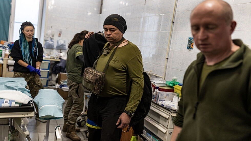 قائد القوات الأوكرانية يبلغ واشنطن ولندن بصعوبة الأوضاع ومعاناة قواته على الجبهة