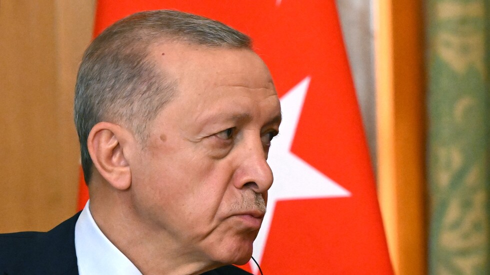 "حرييت": تركيا لم تبتّ بعد في قرار استدعاء سفيرها لدى إسرائيل