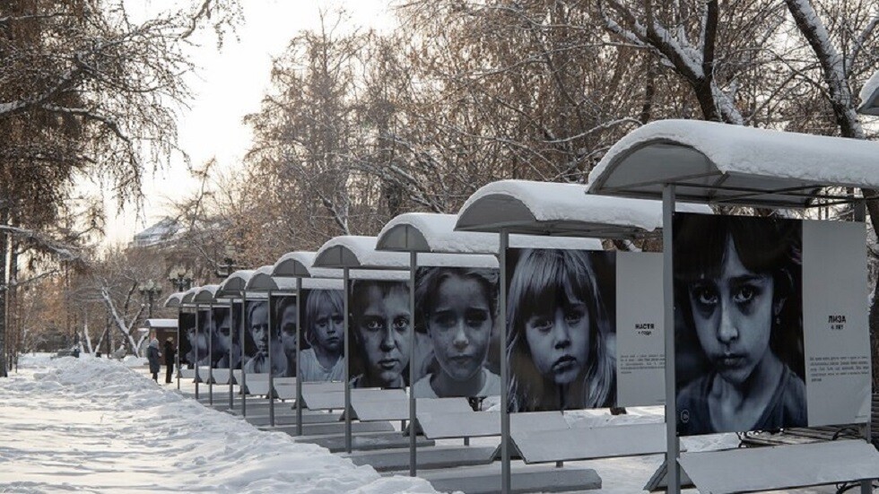 الخارجية الروسية: عشرات العائلات الأوكرانية تطلب من روسيا المساعدة على إعادة أطفالهم من الغرب