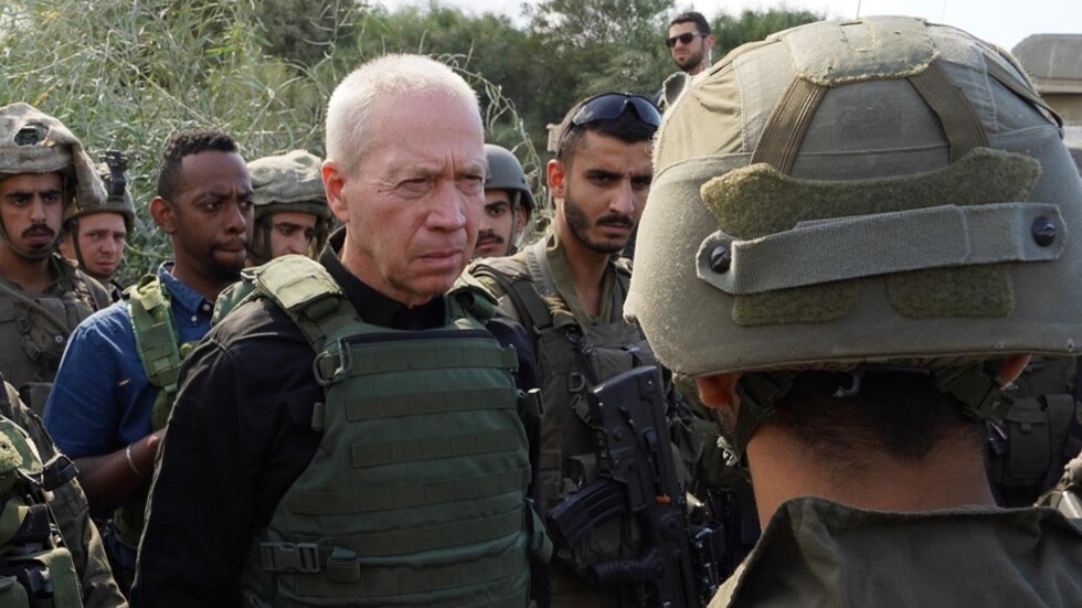 وزير الدفاع الإسرائيلي يعترف بتكبد 