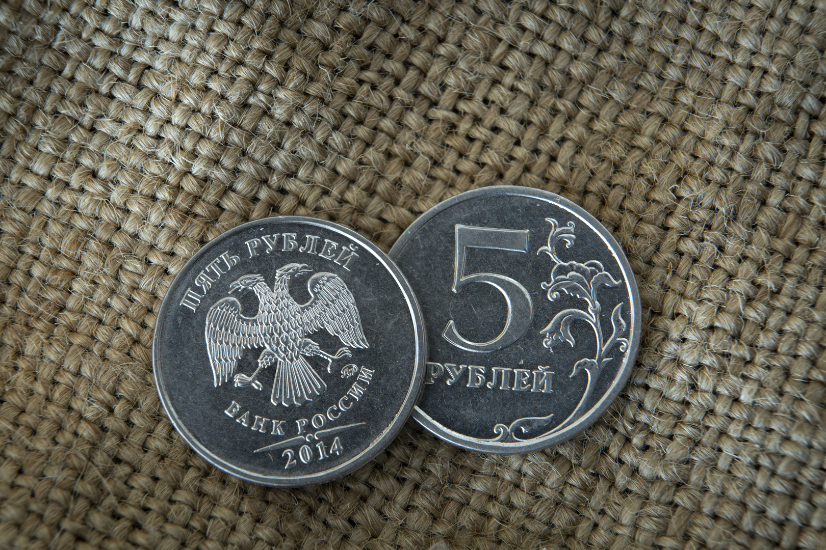 بيسكوف: الاهتمام بسعر الدولار في روسيا صار من الماضي