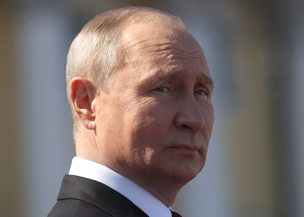 بوتين يصل إلى بشكيك لحضور قمة رابطة الدول المستقلة (فيديو)