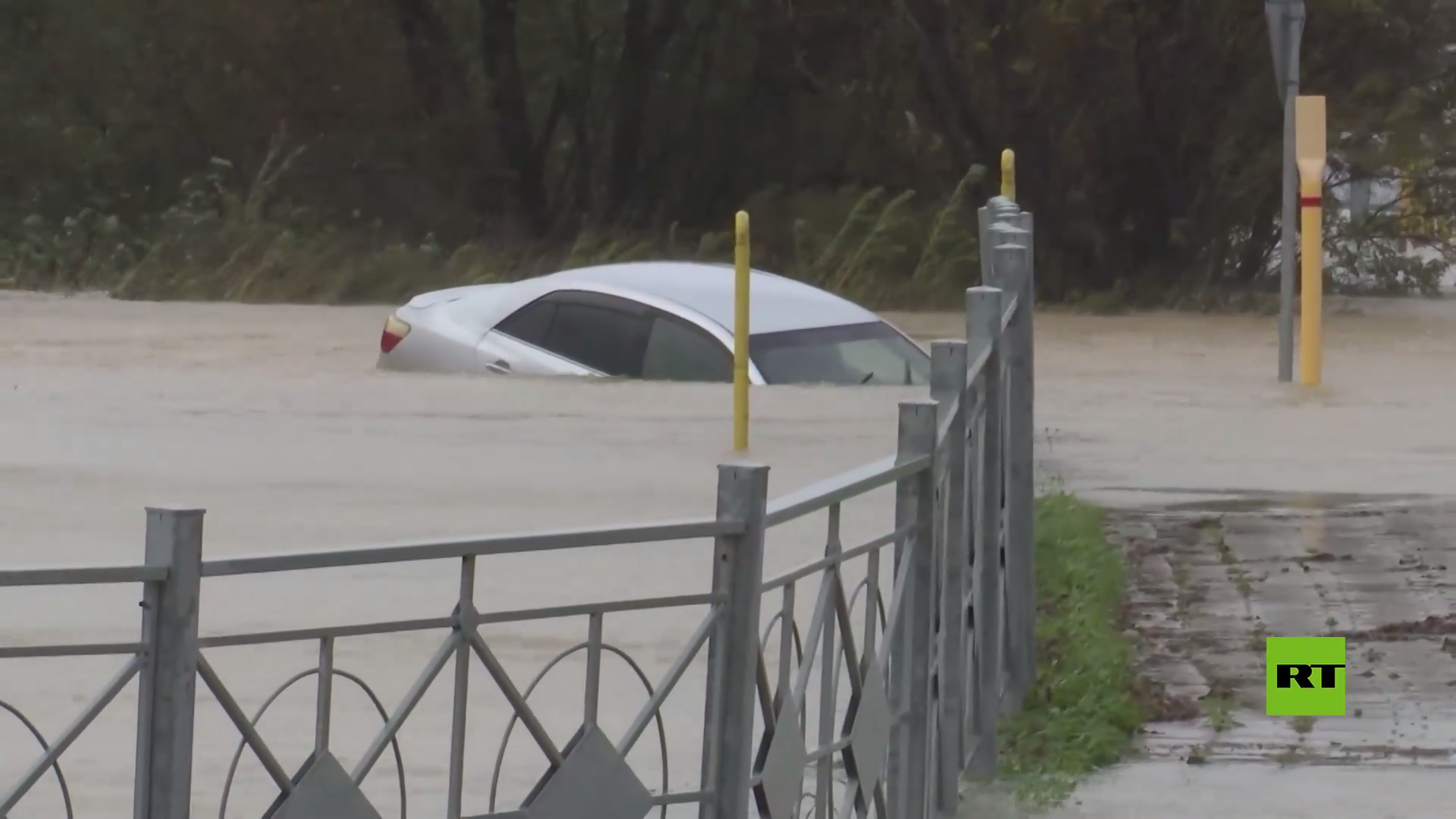 بالفيديو.. فيضانات في ساخالين الروسية نتيجة إعصار شديد