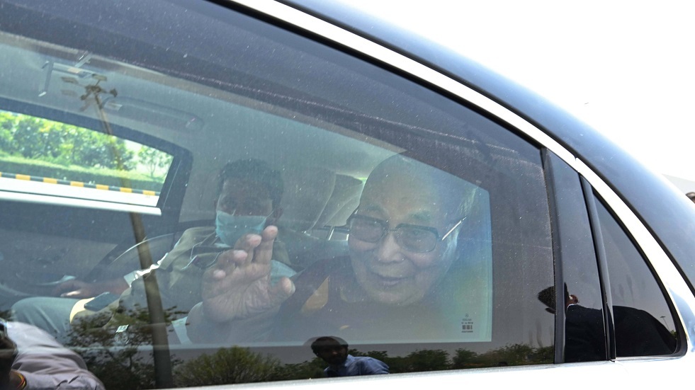 الزعيم الروحي دالاي لاما يتوجه إلى دلهي لإجراء فحوصات طبية