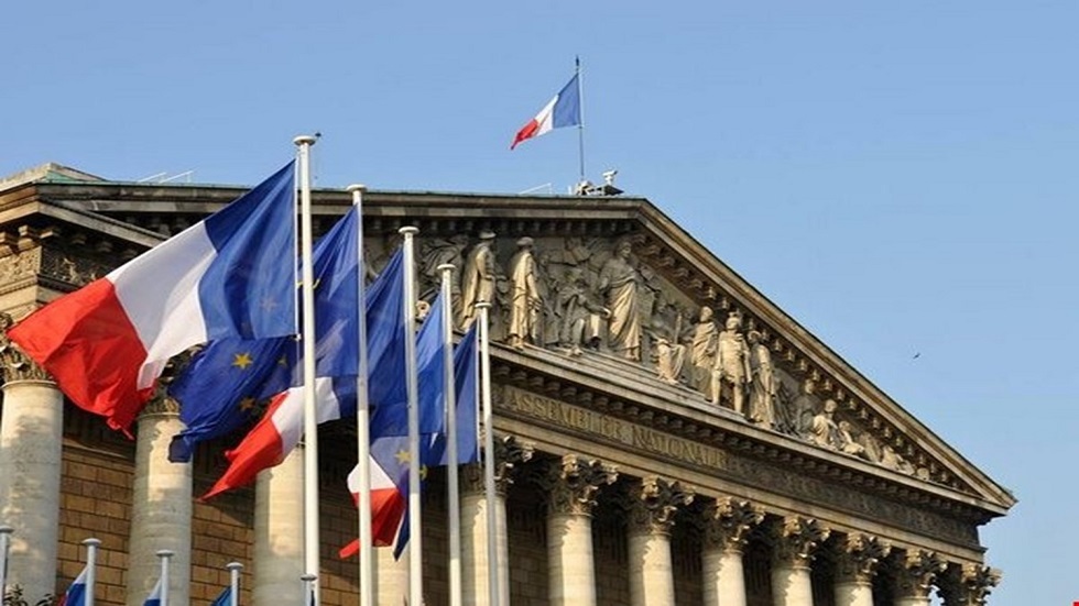 باريس تعلن عن تنظم رحلة جوية الخميس لإجلاء فرنسيين من إسرائيل