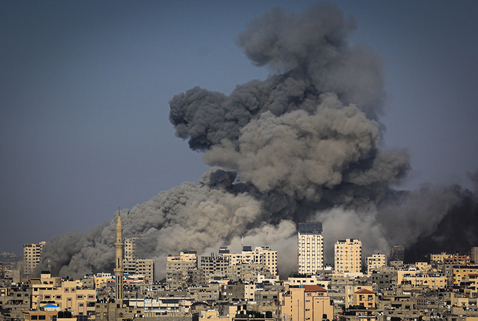 وزير الخارحية الإيراني: إذا لم توقف إسرائيل هجماتها على المدنيين بغزة فالمنطقة ستواجه أوضاعا جديدة