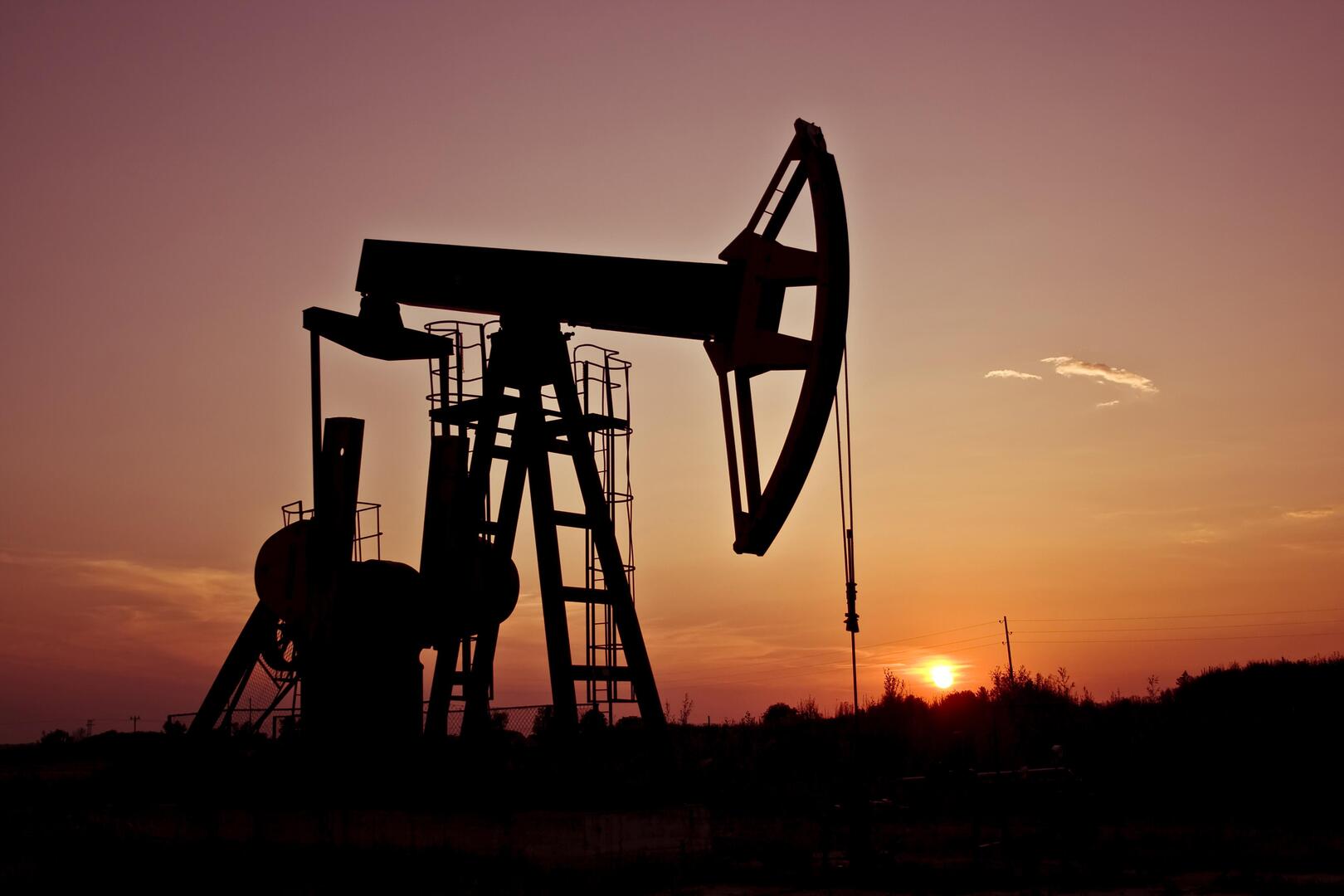 ارتفاع أسعار النفط والأعين على الشرق الأوسط