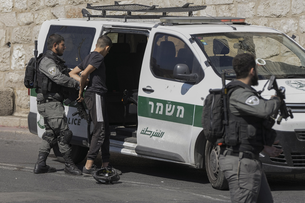 هيئة الأسرى: اعتقال أكثر من 500 فلسطيني في الضفة الغربية والقدس منذ 7 أكتوبر الجاري‎
