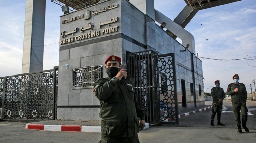 مصر ترفع درجة الاستعداد بمعبر رفح الحدودي مع غزة تمهيدا لتشغيله