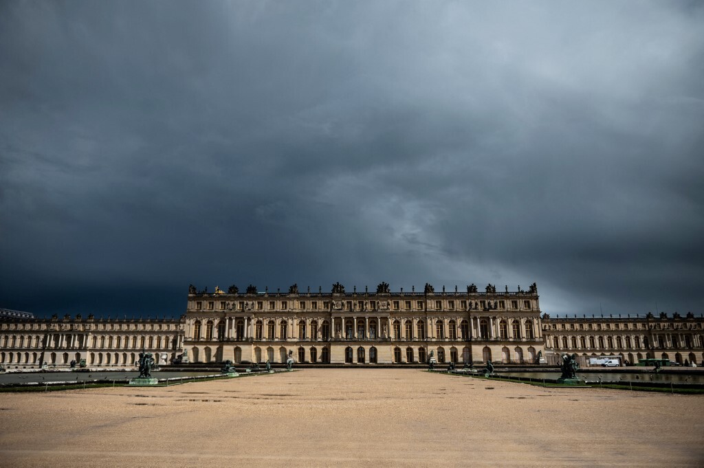 إخلاء قصر فرساي في فرنسا بسبب إنذار