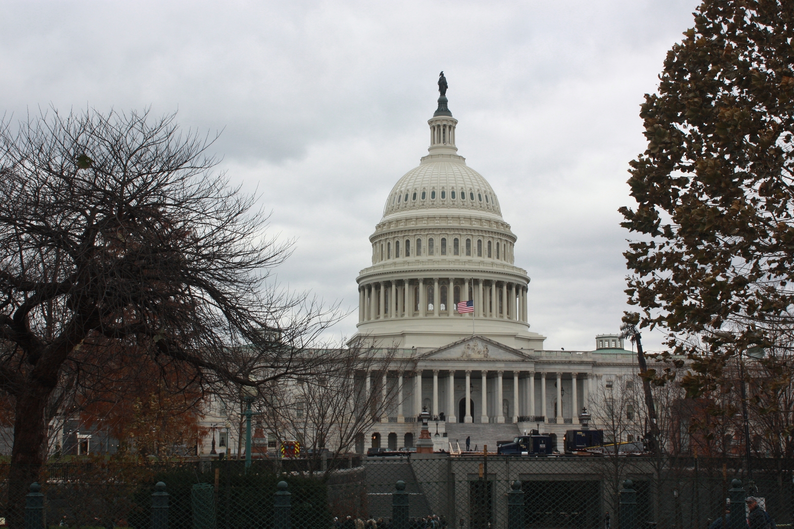 الشرطة الأمريكية تبعد متظاهرين ضد الحرب على غزة عن مبنى الكونغرس