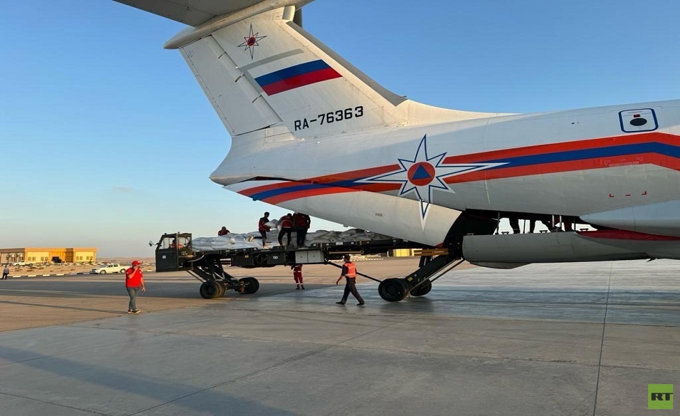 روسيا ترسل مساعدات إنسانية إلى مصر لإيصالها لقطاع غزة (فيديو+صور)