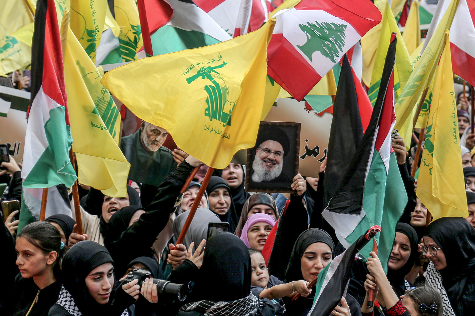 حزب الله يعلن مقتل اثنين من عناصره جنوب لبنان