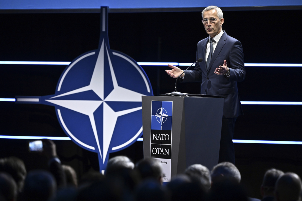 ستولتنبرغ: بلدان الناتو تحتاج إلى 