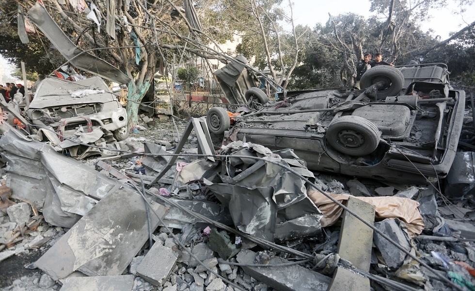 مقتل الصحفية دعاء شرف وطفلتها بقصف إسرائيلي لقطاع غزة