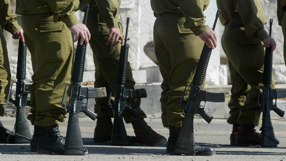 الجيش الإسرائيلي يعلن إصابة ضابط وجندي في غزة الليلة الماضية