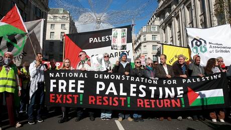 مظاهرات ضخمة في لندن تضامنا مع الفلسطينيين (فيديوهات)