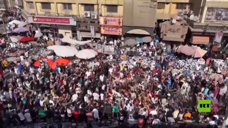 لقطات جديدة لمظاهرة داعمة للفلسطينيين أمام الأزهر في القاهرة