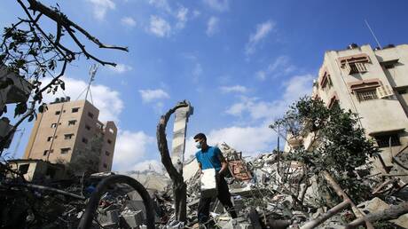 الجيش الإسرائيلي يعلن تكثيف ضرباته على قطاع غزة