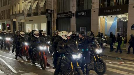 السلطات الفرنسية تعتقل أكثر من 80 شخصا بحجة 