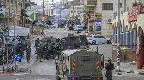 مراسلتنا: السلطات الإسرائيلية تغلق كل المعابر وتمنع دخول وخروج الفلسطينيين من الضفة الغربية