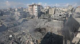 بلومبرغ: واشنطن وتل أبيب تبحثان إمكانية تشكيل حكومة مؤقتة في غزة