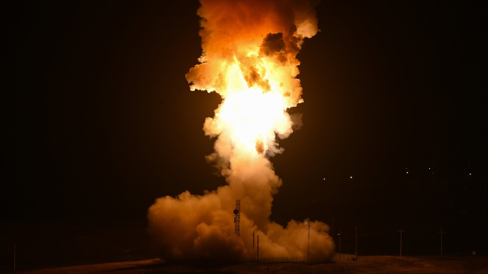 الولايات المتحدة تختبر صاروخ "مينتمان 3" العابر للقارات في 1 نوفمبر