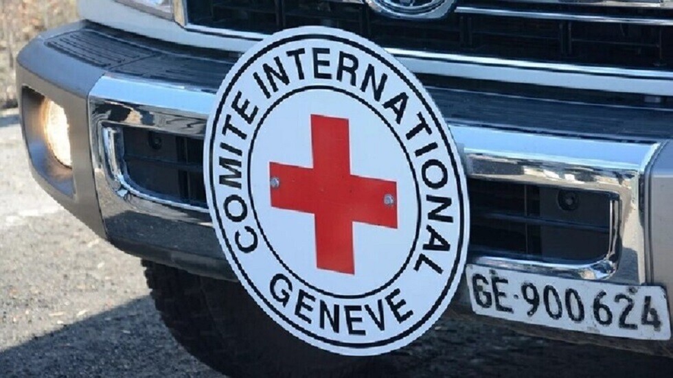 "الصليب الأحمر" تعلن مغادرة سبعة من موظفيها قطاع غزة عبر معبر رفح