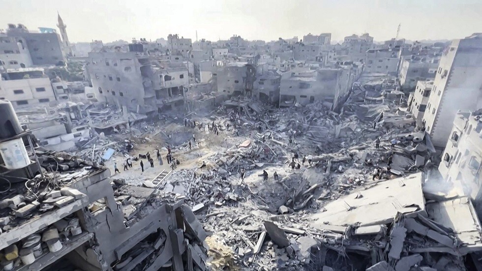 باريس تعرب عن 