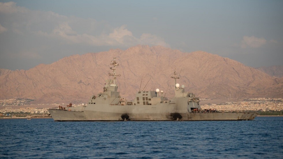 الحوثي يتحدث عما سيدفع "أنصار الله" لاستهداف طرق الملاحة عبر مضيق باب المندب (فيديو)