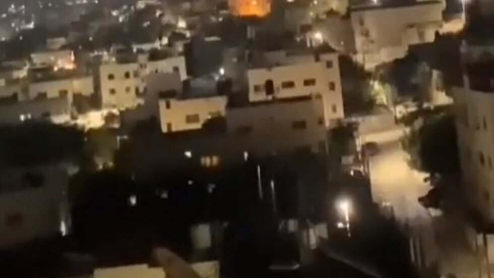 وسائل إعلام: تعزيزات عسكرية إسرائيلية لجنين عقب اشتباكات بين عناصر فلسطينية وقوة خاصة إسرائيلية