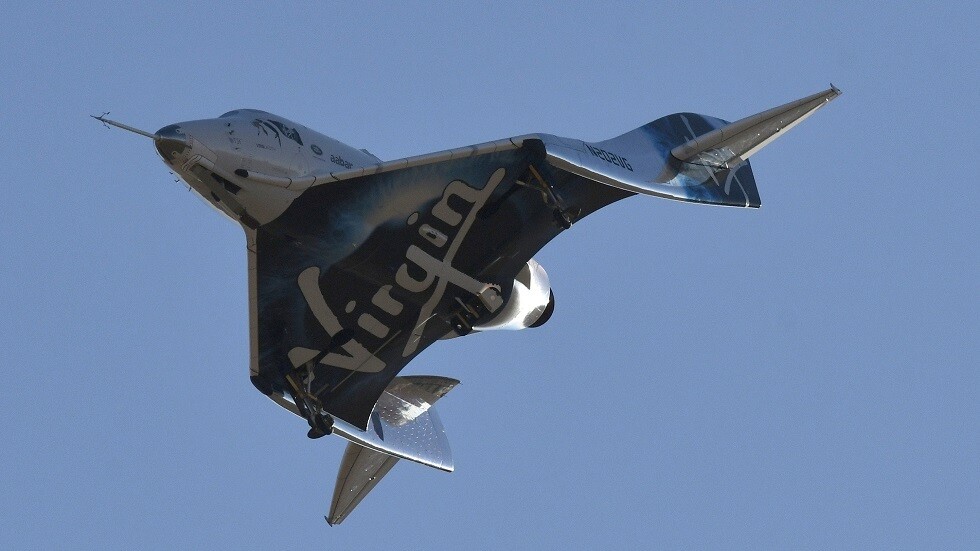 مركبة Virgin Galactic تنجح في رحلتها التجارية شبه المدارية
