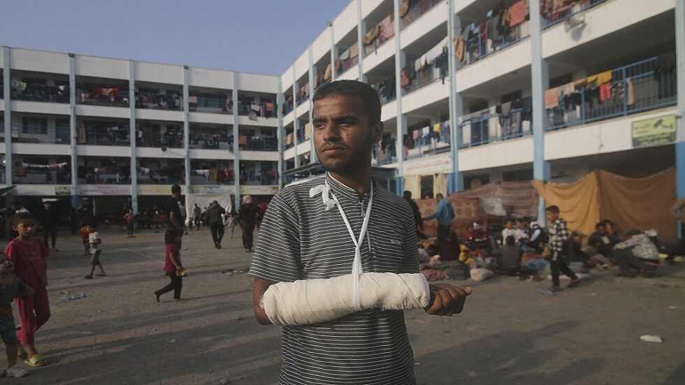 باريس تندد بـ