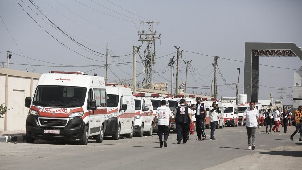 "يديعوت أحرونوت": إسرائيل تواصل الضغط على مصر لاستيعاب الفلسطينيين من قطاع غزة إلى شمال سيناء