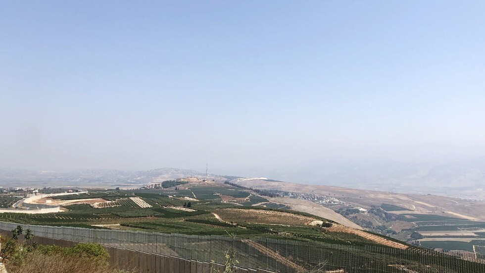 بعد هجوم صاروخي ضخم.. بيان لحزب الله اللبناني عن قصف مواقع إسرائيلية