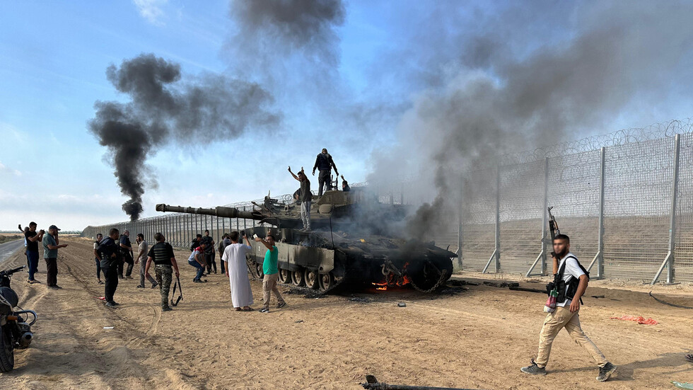 "سرايا القدس" تستهدف تجمعا للآليات الإسرائيلية غرب موقع "إيرز" بقذائف الهاون (فيديو)