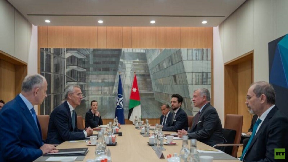 ملك الأردن يبلغ حلف الناتو ضرورة الوقف الفوري للحرب على غزة