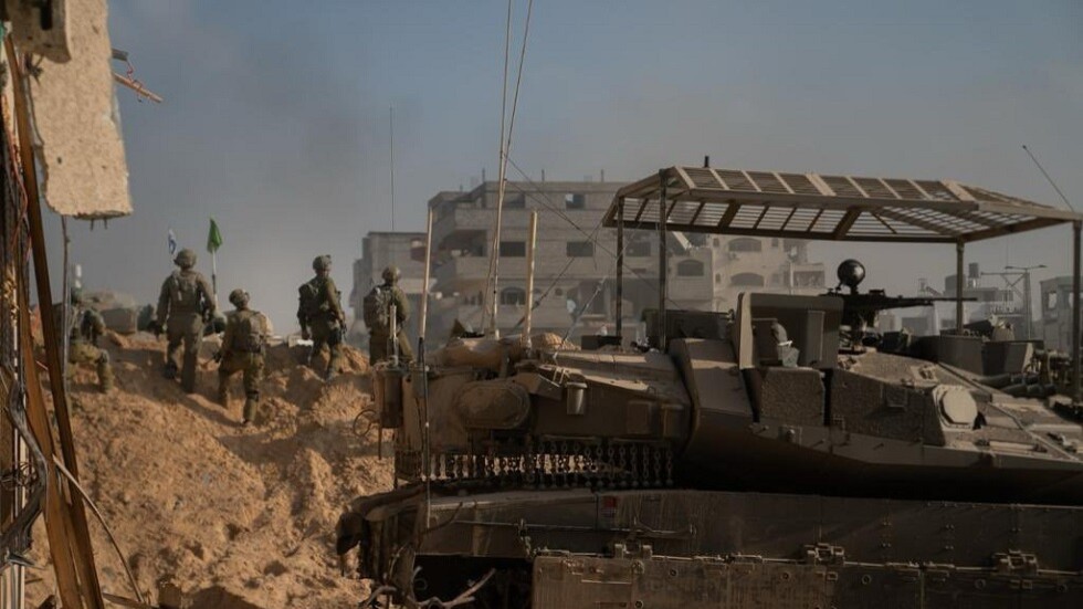 "يديعوت أحرونوت": جندي إسرائيلي يصيب زميله في قطاع غزة ظنا منه أنه مقاتل فلسطيني