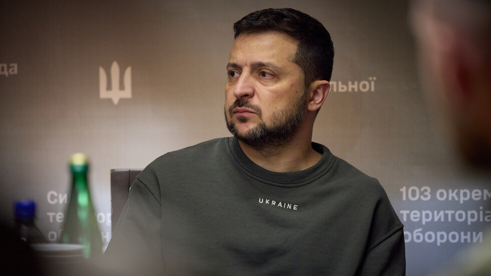 زيلينسكي يحمل الغرب مسؤولية فشل قوات كييف في هجومها المضاد