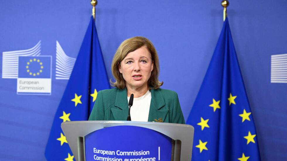 نائب رئيس المفوضية الأوروبية تحث 