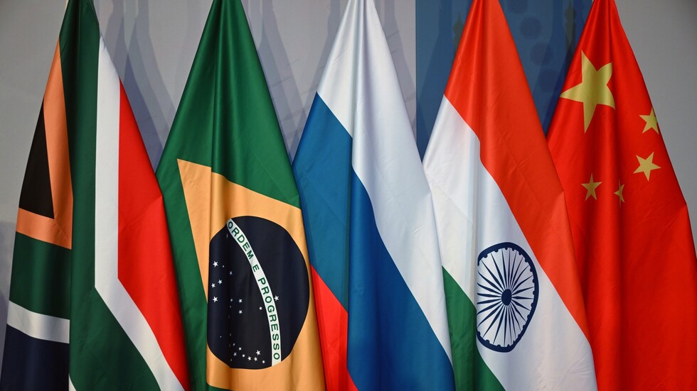 سفير البحرين لدى موسكو يتحدث عن إيجابيات انضمام بلاده إلى 