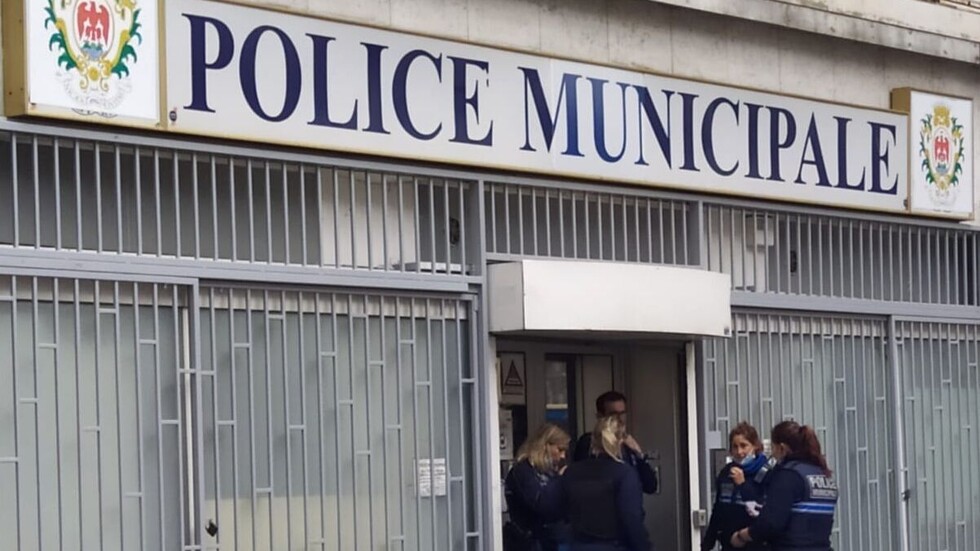 بعد حظر التظاهرات..  فرنسا تحقق في شعارات مكتوبة داعمة لفلسطين