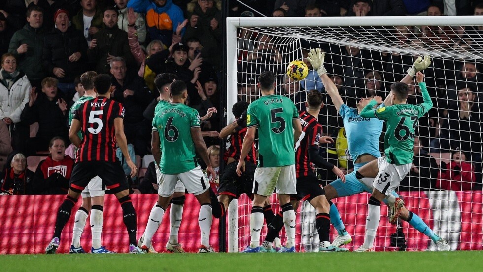 نيوكاسل يتعرض لهزيمة مؤثرة