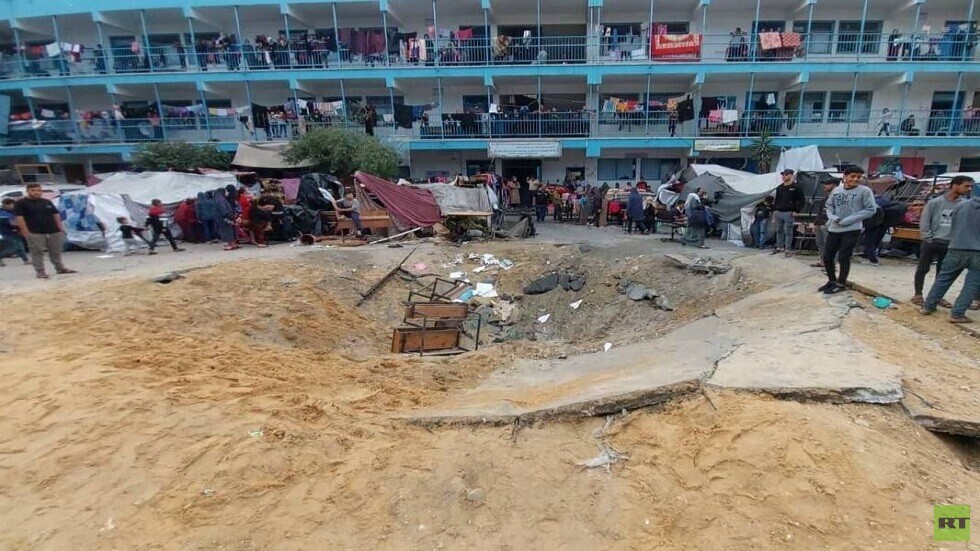 الجيش الإسرائيلي يستهدف مدرسة للأونروا شمال غزة (صور+ فيديو)