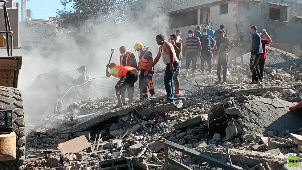 بيان قمة الرياض يدعو لتحرك دولي عاجل لإطلاق عملية سلمية تستند إلى مبدأ حل الدولتين