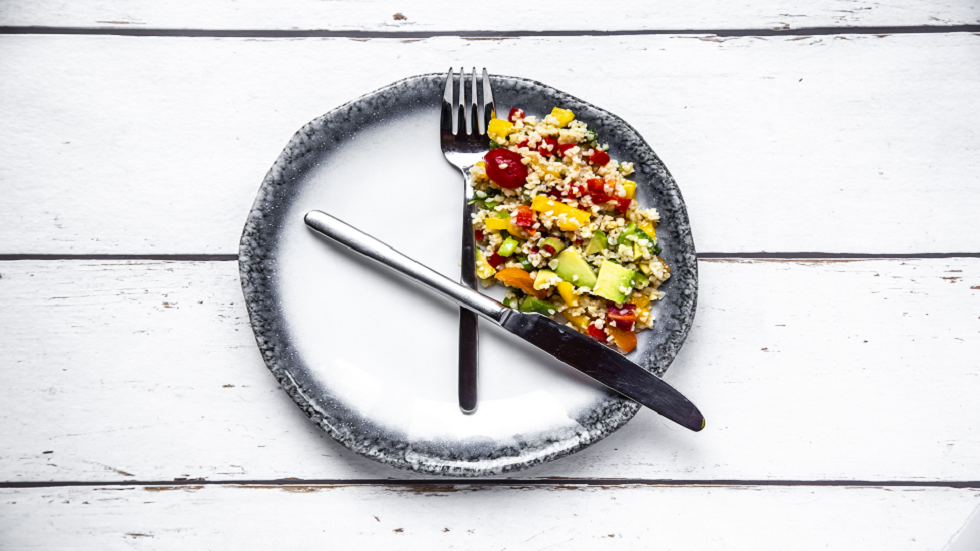 تناول الطعام بين الـ9 صباحا و7 مساء "سيجعلك أكثر نشاطا وأقل جوعا"