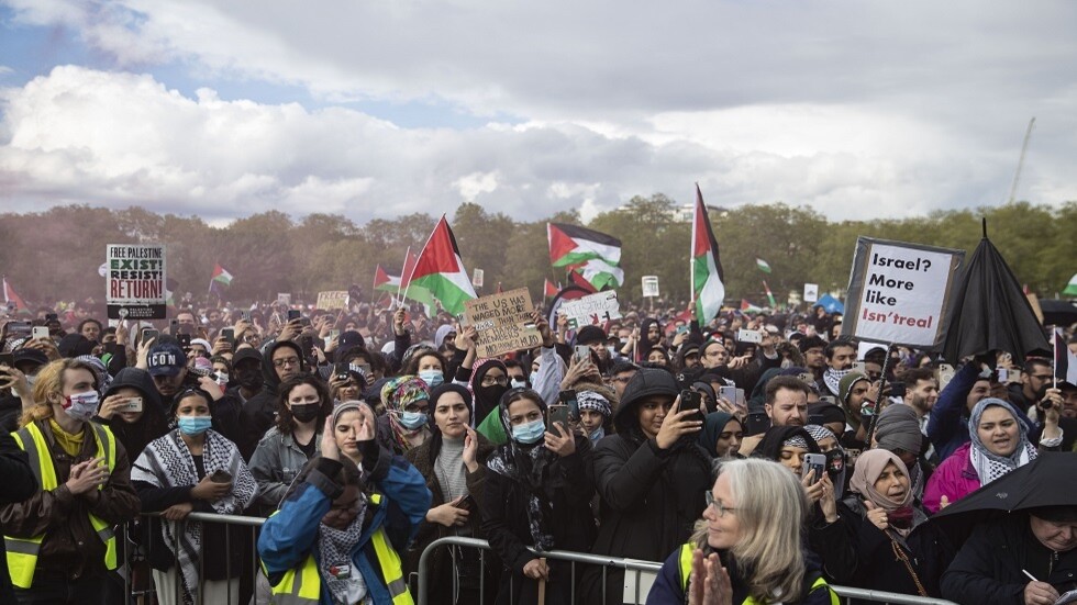 56 نائبا من حزب العمال البريطاني المعارض يطالبون حكومتهم بالدعوة لوقف إطلاق النار في غزة