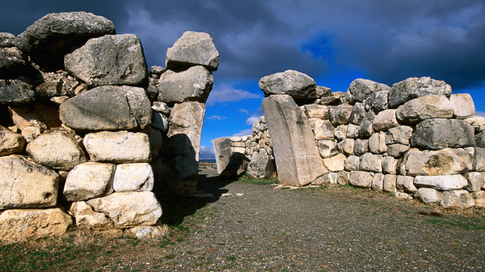 اكتشاف أثري قديم بنحت "يصوّر أبو الهول" في تركيا!