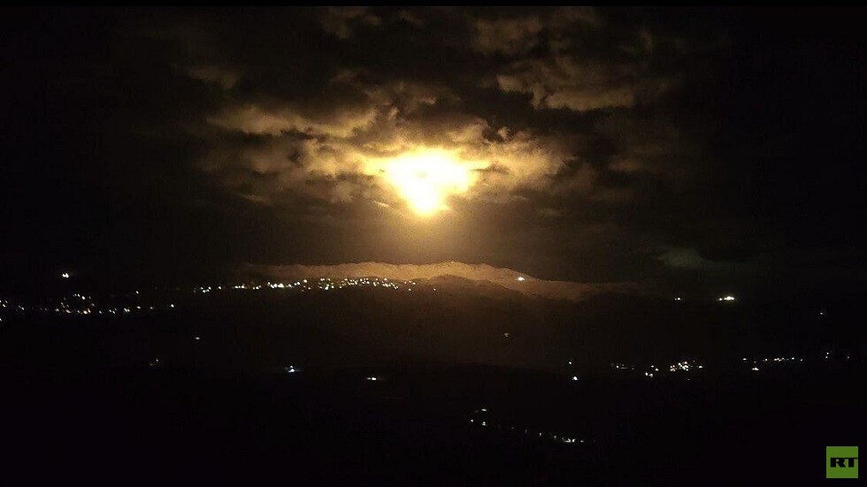 مراسلة RT: الطيران الإسرائيلي يقصف أطراف القطاعين الأوسط والشرقي جنوب لبنان (صور)