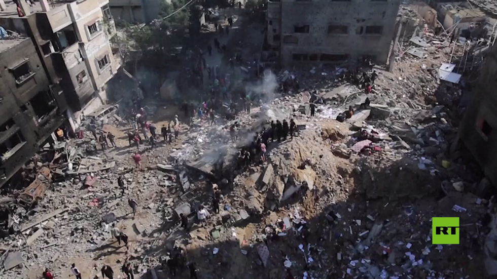 فيديو يظهر آثار الغارة الجوية الإسرائيلية على مخيم النصيرات